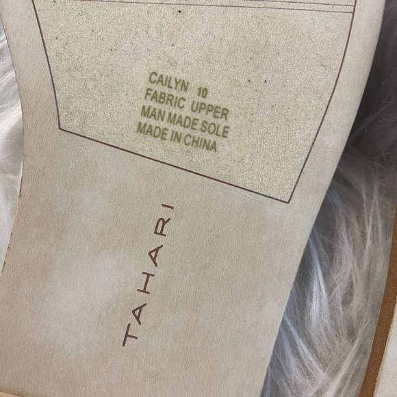 Tahari Women’s Size 10 Black “Cailyn” Slide Sandals Espadrille Strappy Flat - Picture 5 of 5